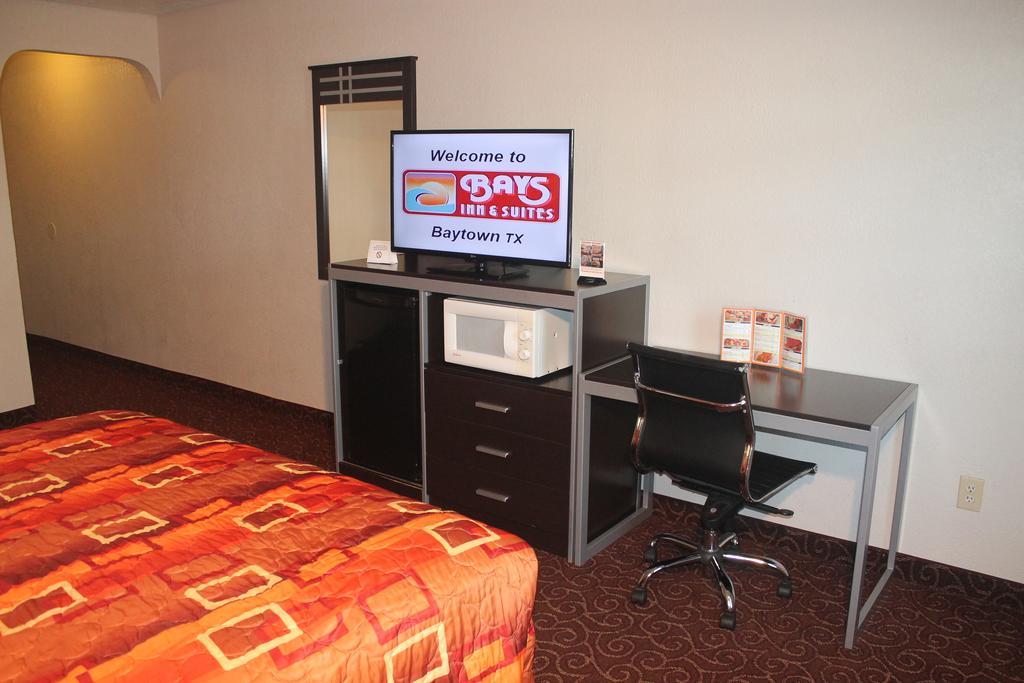 Bays Inn And Suites Baytown Exterior foto